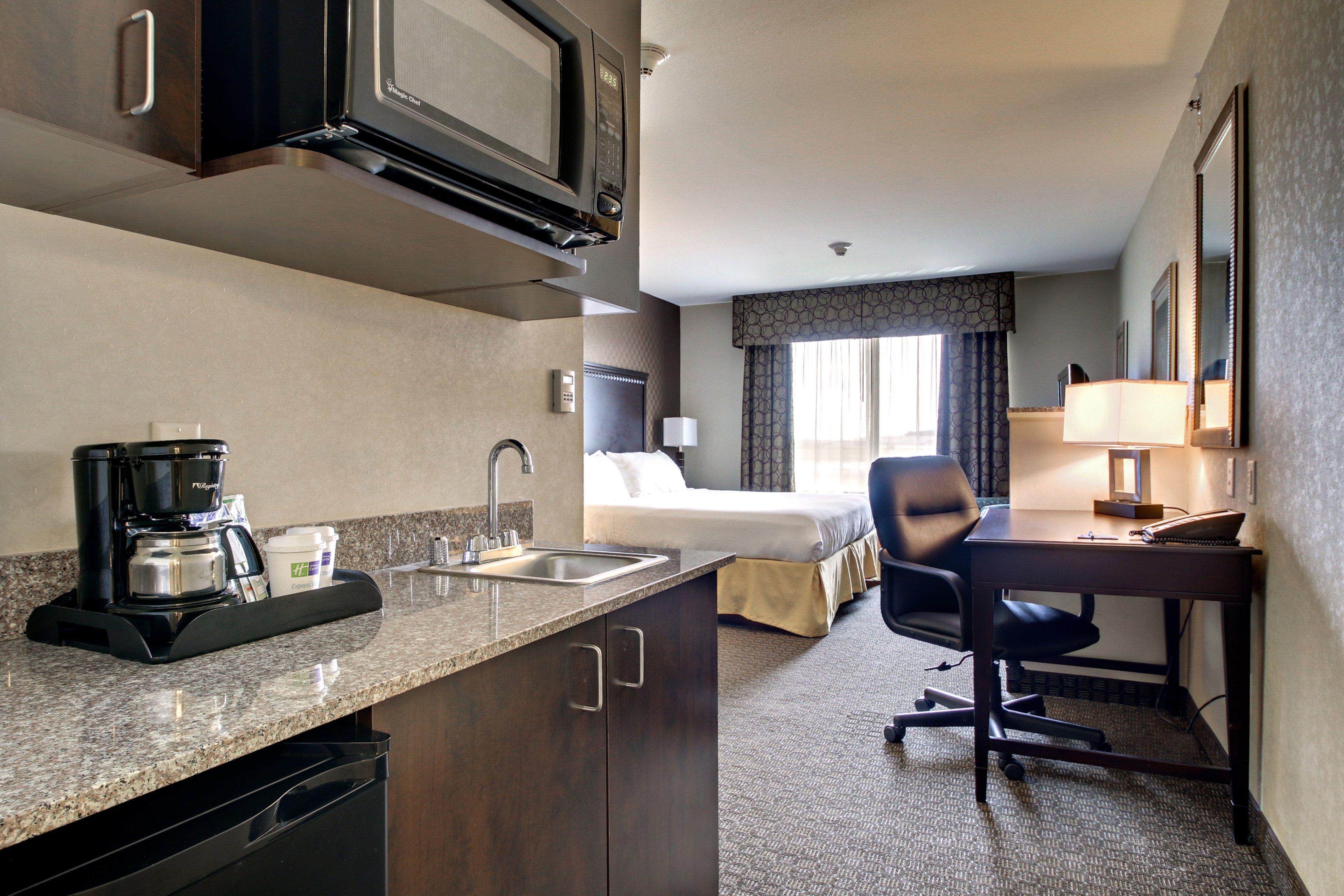 Holiday Inn Express Peru-Lasalle Area By Ihg Exterior photo