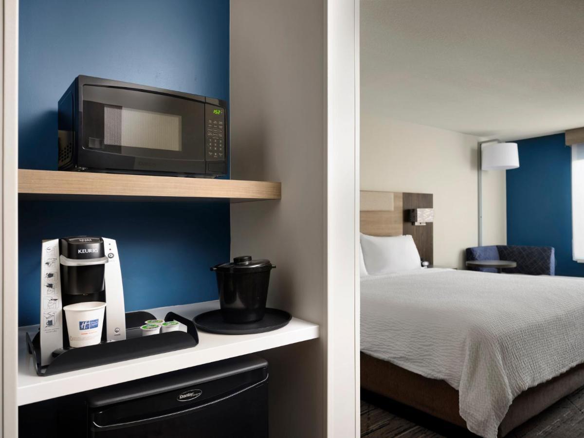 Holiday Inn Express Peru-Lasalle Area By Ihg Exterior photo