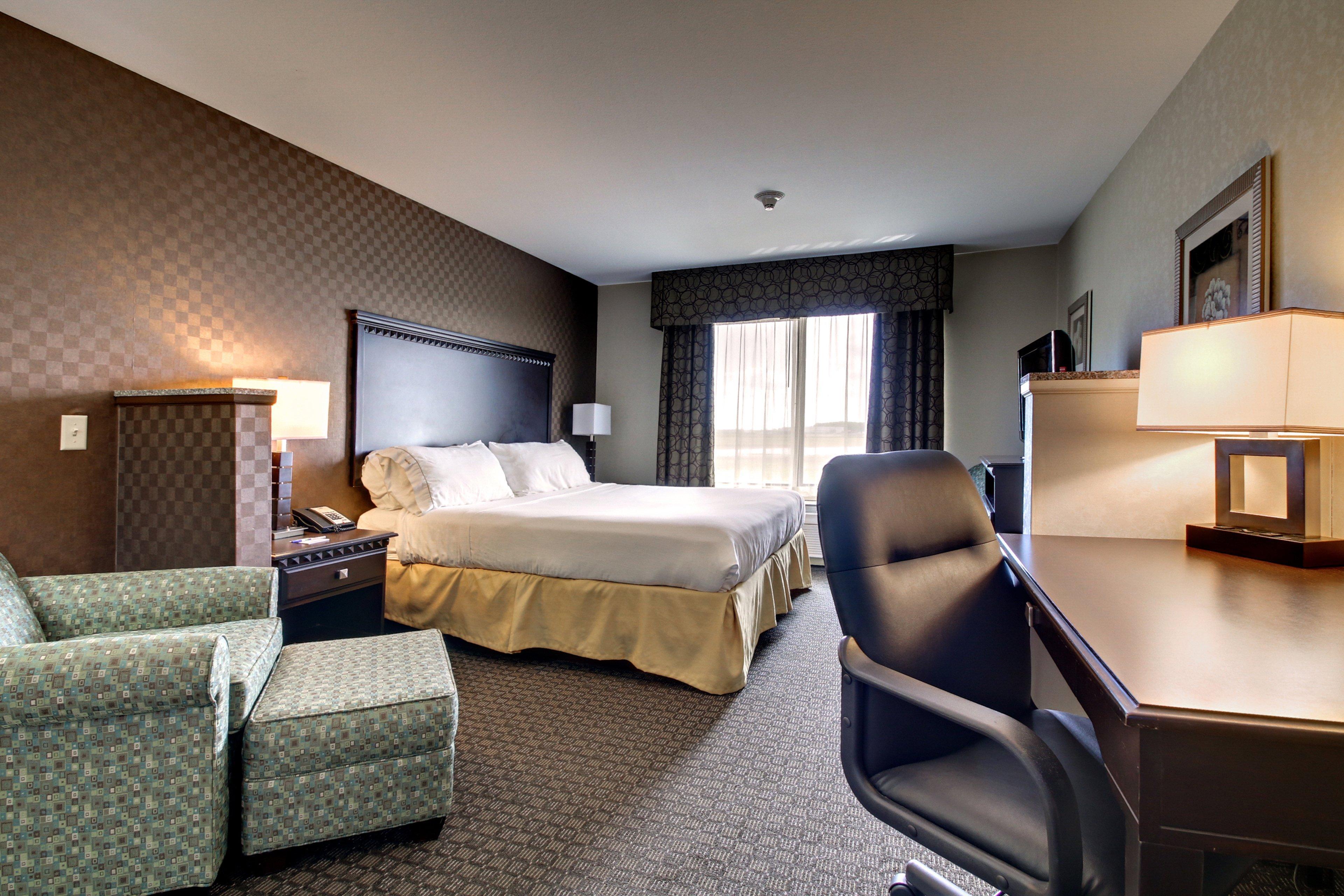 Holiday Inn Express Peru-Lasalle Area By Ihg Exterior photo